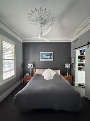 Quiet home within minutes to all the action. Hotels in Prahran
