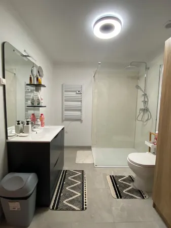 Beautiful, quiet studio near Vichy Отели в г. Сен-Реми-ан-Ролла