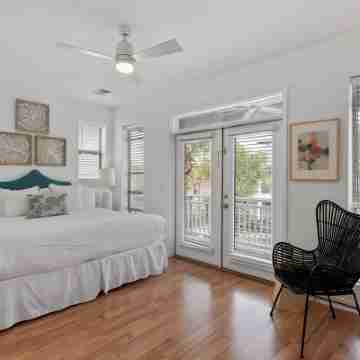 Beach Access, Resort Pool, Shops & Restaurants. Between Alys & Rosemary Beach Rooms