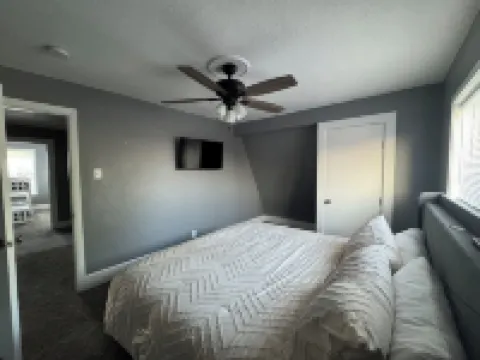 4- Bedroom Retreat with Sauna, Game Room, Patio & Walk to Bars & Restaurants