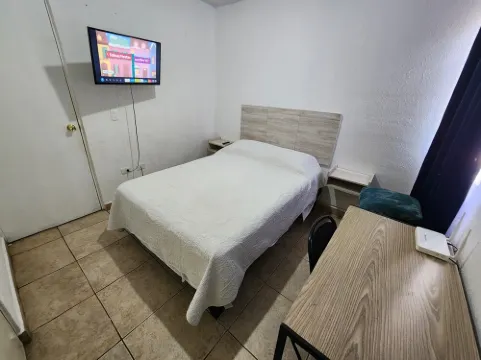 2-bed 1 bath house in Hermosillo, Safe,Within a gated street, AC, WIFI, Enjoy it