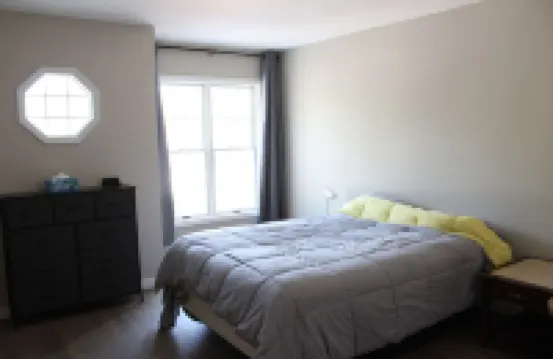 Luxury 2-bedroom apartment in excellent Manlius with WiFi, AC