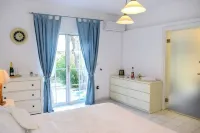 Cosy villa with a wonderful view of Skiathos town