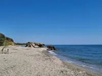 Apartment in residence with two swimming pools 100m from the beach Hotels in Linguizzetta