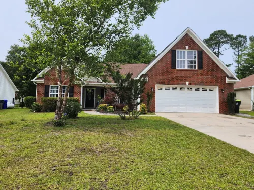 Spacious 5-bedroom Beach Retreat W/ Private Pool Hotels in Shallotte