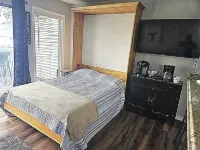 Cozy, Clean,Fantastic Lake View