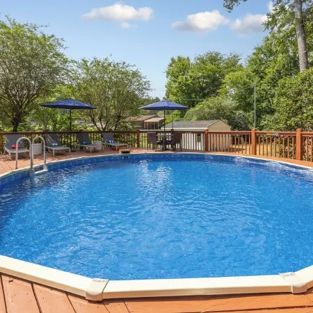 4BR Pineville Retreat - Private Pool - Fire Pit - Near Carowinds & Charlotte