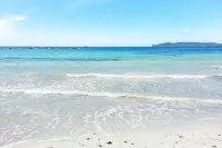 Blue apartment Alghero, within walking distance of the sea and the old town.