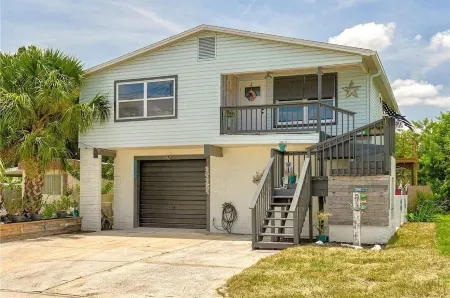 Waterfront 4BR 6+Crib 3BA+Study/Gm Rm Pool Kayak jetski