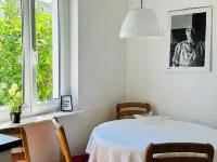 Charming apartment with air conditioning, WiFi, smart TV surrounded by greenery Hotels in Rhein-Pfalz-Kreis