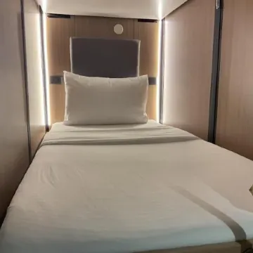 Sakura Capsule Hotel Cebu
