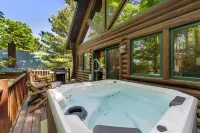 Boyne Mountain Cabin with Hot Tub Next to Skiing and Golf!