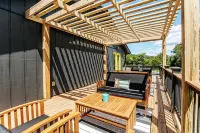 Basecamp151 Hotels in Rockfish