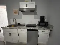 Charming 1-bedroom apartment in wonderful Lakeland with AC