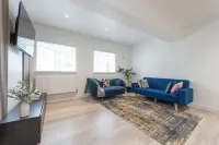 Elegant & Spacious 1 Bed Apt, Crayford, Dartford