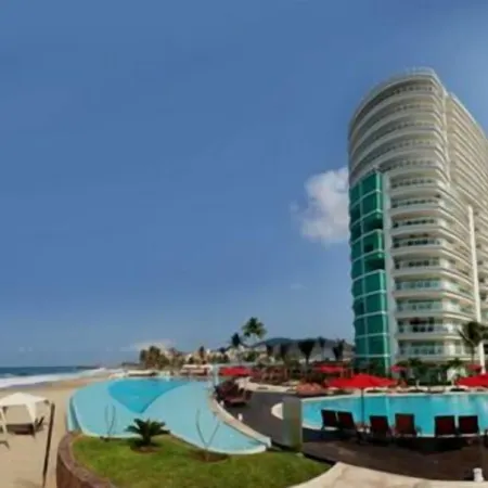 We Invite You To Enjoy Our Private Heaven At BVG Marina Ixtapa