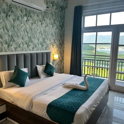 Hotel Simble Valley Hotels near Peer Nigaha Darbar