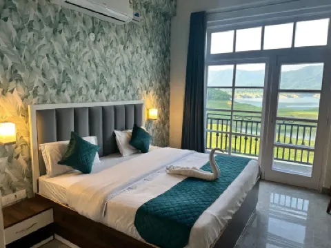 Hotel Simble Valley Hotels near Peer Nigaha Darbar