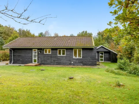 "Siiri" - 28km from the Sea