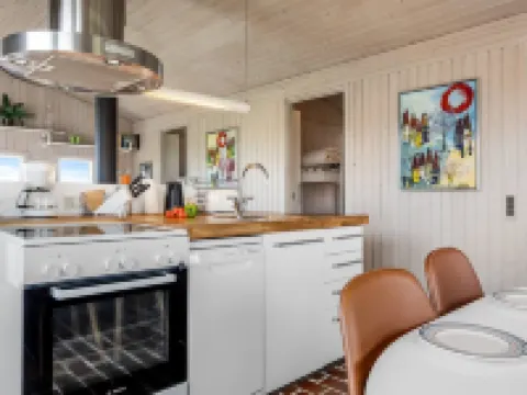 "Verene" - 400m from the Sea