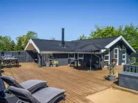 "Bryti" - 500m from the Sea Hotels in Hals