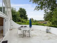 "Mikkeline" - 575m to the Fjord Hotels in Holbaek