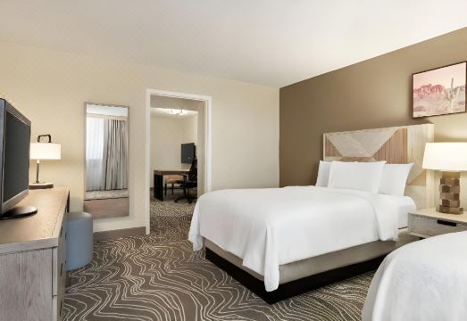 엠버시 스위트 객실