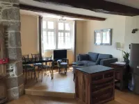 Appartement de Charme "Le Bureau des Armateurs" Hotels in Treguier