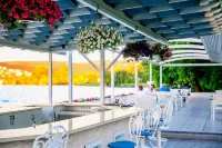 Lale Hotel - ที่มีบาร์
