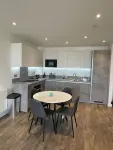 Brand new 1 bed luxury apartment, Balcony with amazing views Hotels in Barking