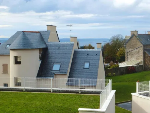 House in St. Quay near GR34 and Beaches - Homestays