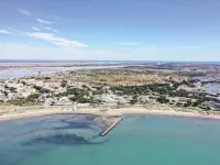 Cozy Apartment by the Sea