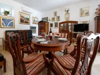 Villa Balarin - Five Bedroom Holiday Home with Terrace and City View - Wifi