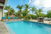 Hibisco Belize - Pools