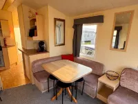 3 Bed Caravan 8 Berth Pet Friendly Parking Hotels in Rhyl