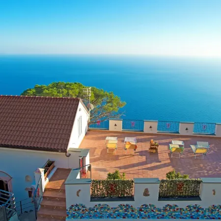 La Perla, apartment with breathtaking view for romantic stay
