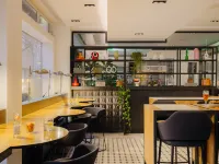 Leonardo Hotel Rotterdam Savoy โรงแรมใกล้ย่านเอาเดฮาเวน
