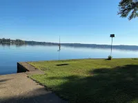 Escape to Serenity Lake House on Lake D'Arbonne, Fire Pit, Porch and Boat House Hotel a Parrocchia di Union