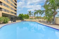 Embassy Suites by Hilton Anaheim Orange - Pools