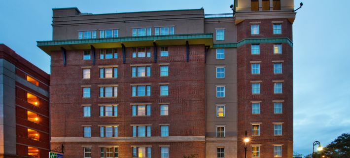 Holiday Inn Express SAVANNAH-HISTORIC DISTRICT by IHG Hotel a Savannah