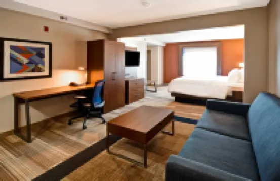 Holiday Inn Express & Suites SCHERERVILLE by IHG
