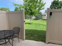 Cozy Townhome Gathering Spot Hotels in Clinton