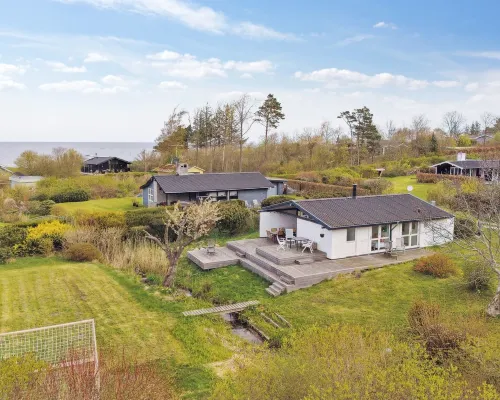 "Malena" - 175m from the Sea Hotels in Allingabro