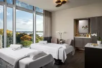 Hotel X Toronto, a Destination by Hyatt Hotel - Spa