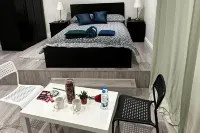 Studio Sleeps 3 - Outdoor Space - Pet Friendly