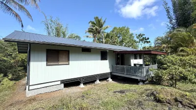 Hale Ola Aina 2 Bedroom Home by RedAwning Hotels near Hookena Beach Park