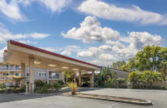 Best Western Plus Garden Court Inn