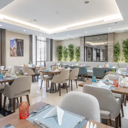 Three Pearls Musalli Hotel Отели рядом с достопримечательностью «Мечеть Кибла»