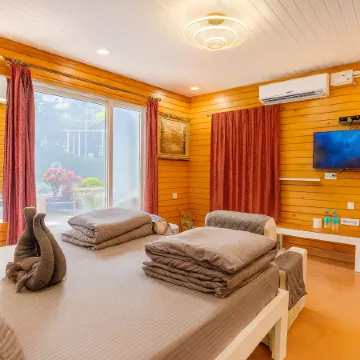 RUMOURSS SKY VILLA AND RESORTS Отели рядом с достопримечательностью «Железнодорожный вокзал Лонавала»