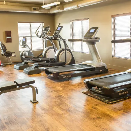 Teddy's Residential Suites Watford City